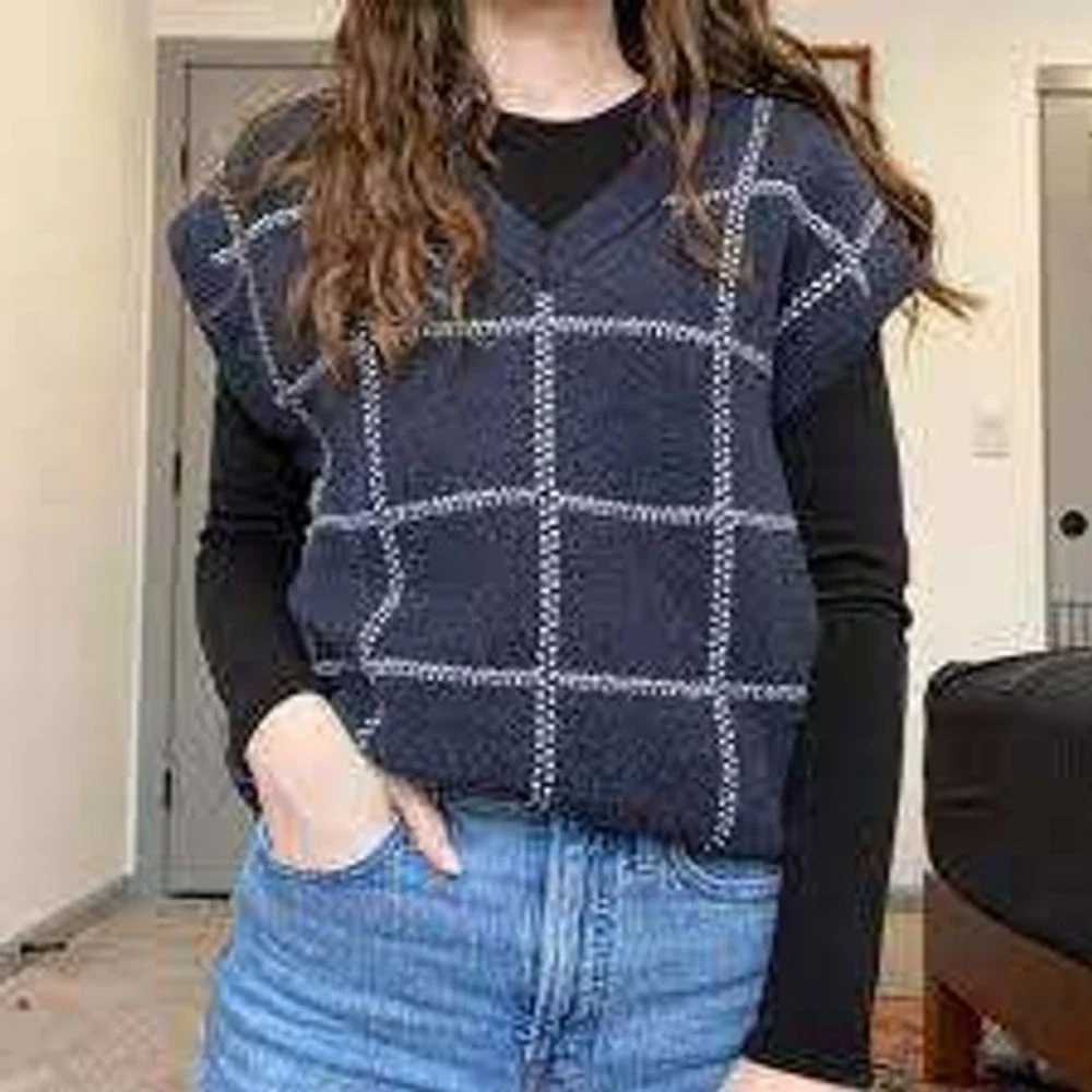 Women's V-Neck Sweater Vest Plaid Check‎ Sleeveless Knit Top MEDIUM